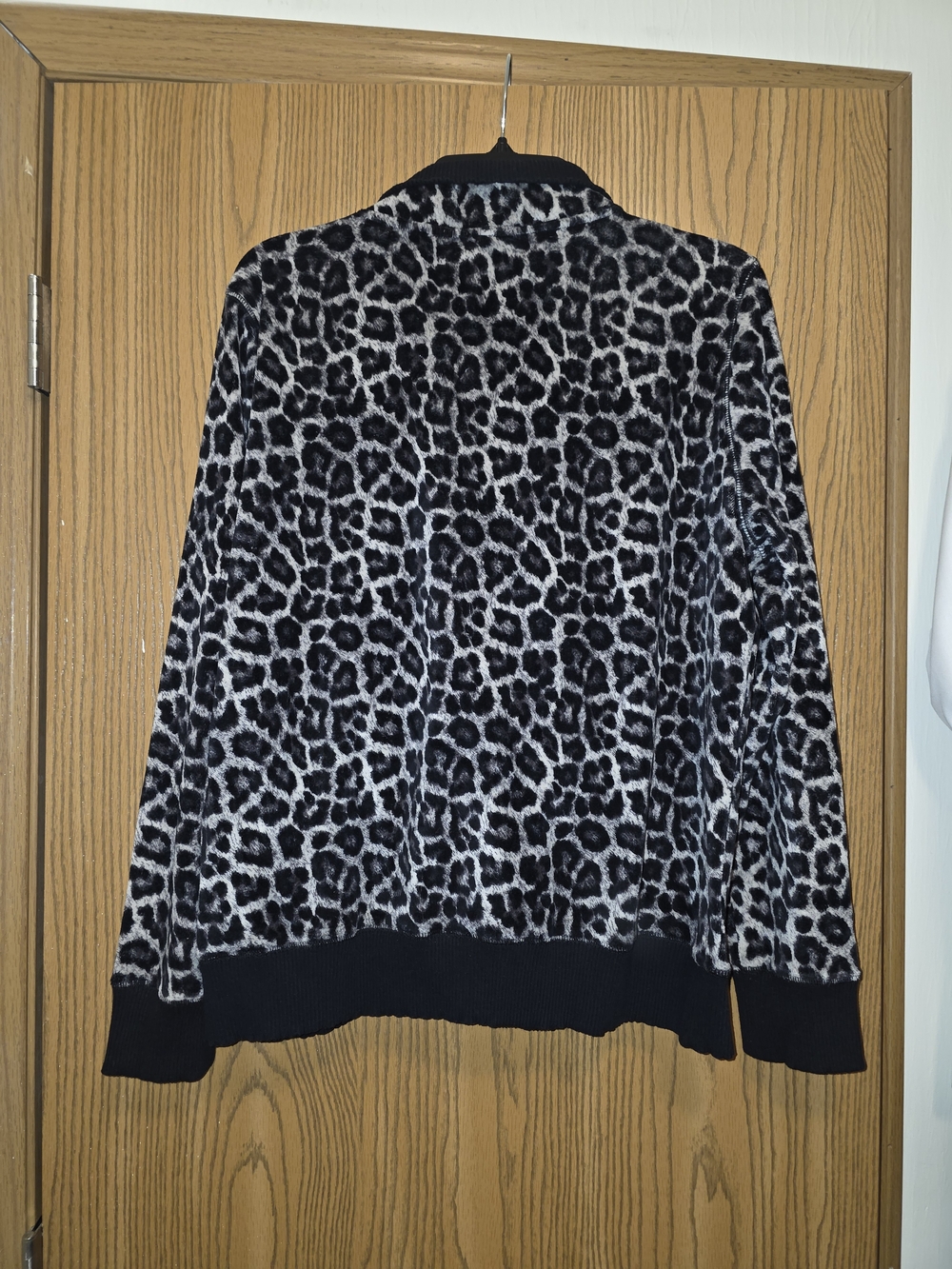 Michael Kors Black & White Leopard Zip Bomber Jacket - Picture 4 of 4
